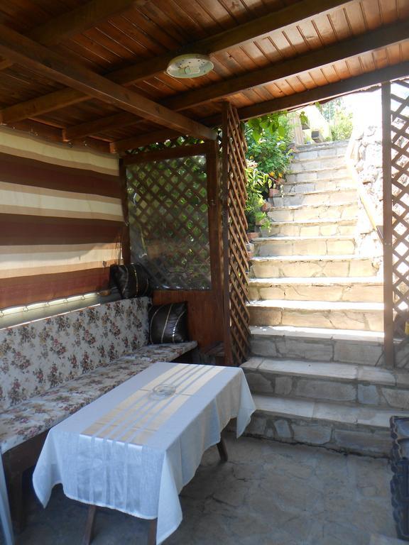 Irmak Family Pension & Apartments Ечеабат Стая снимка