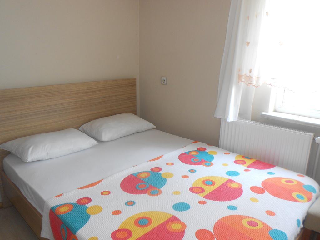 Irmak Family Pension & Apartments Ечеабат Екстериор снимка